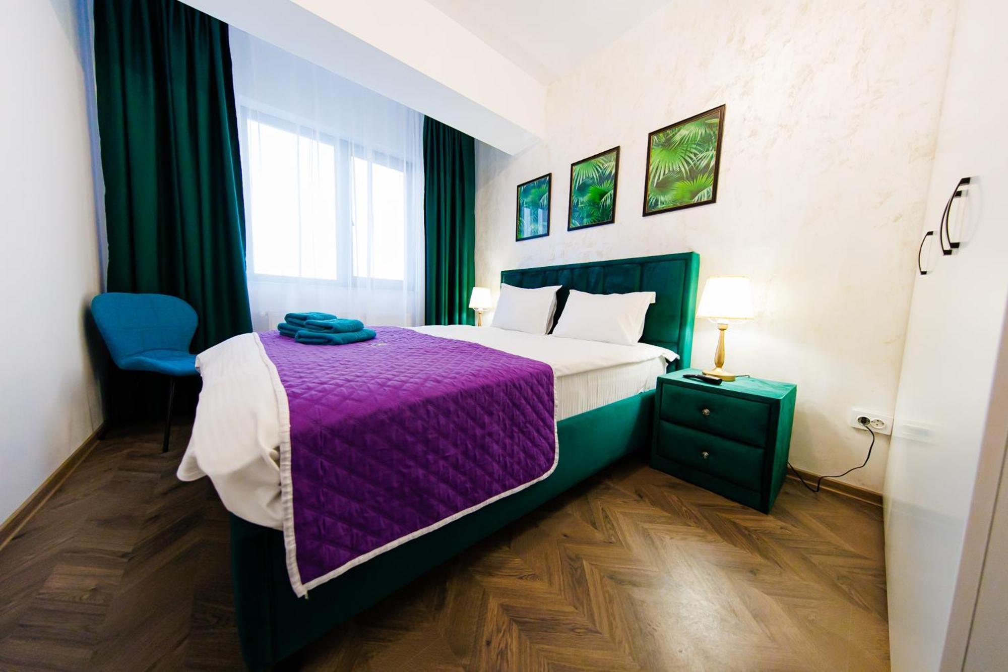 Luxury Lazar Towers Palas Mall Area Iasi Exteriör bild