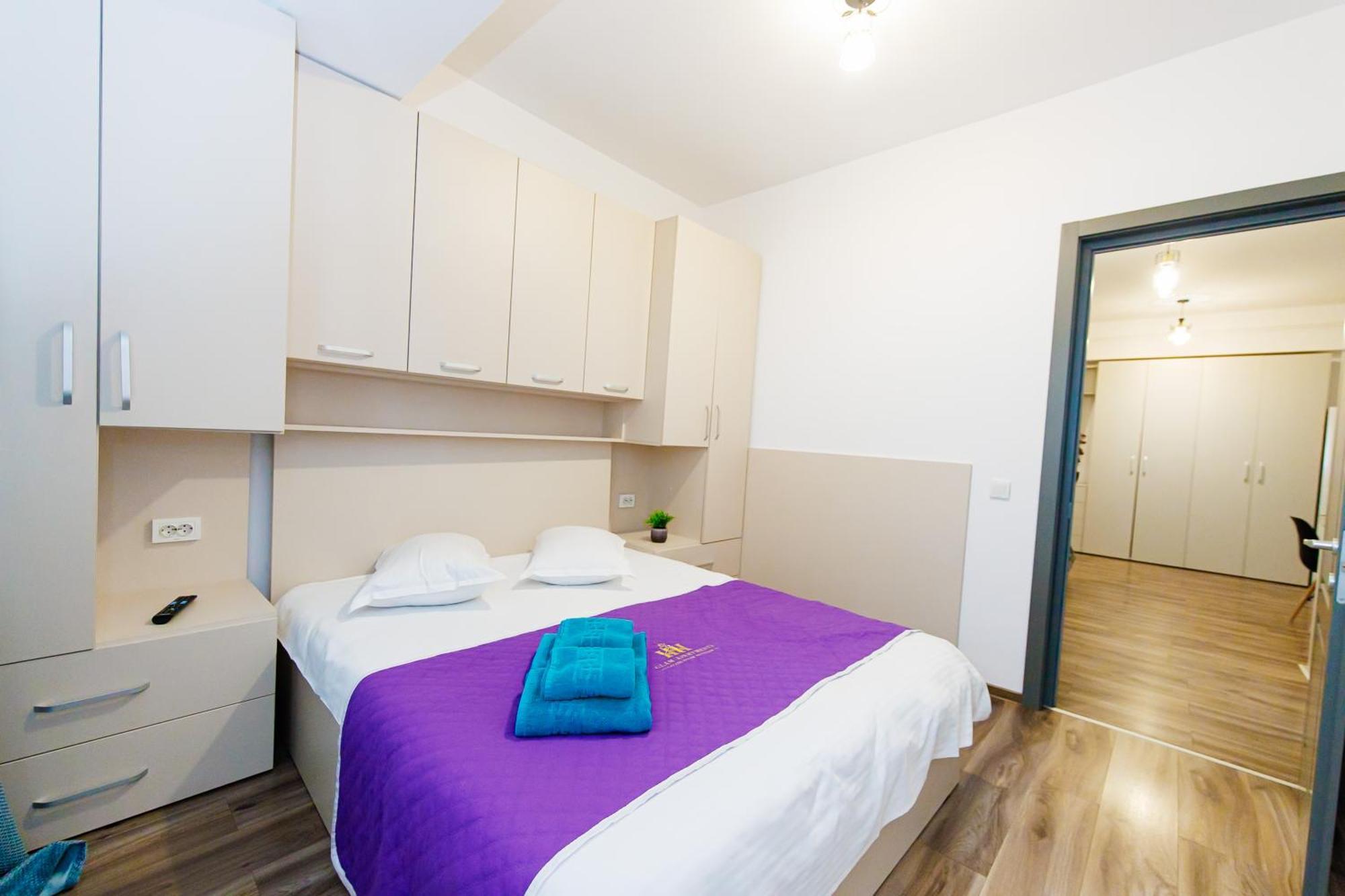 Luxury Lazar Towers Palas Mall Area Iasi Exteriör bild