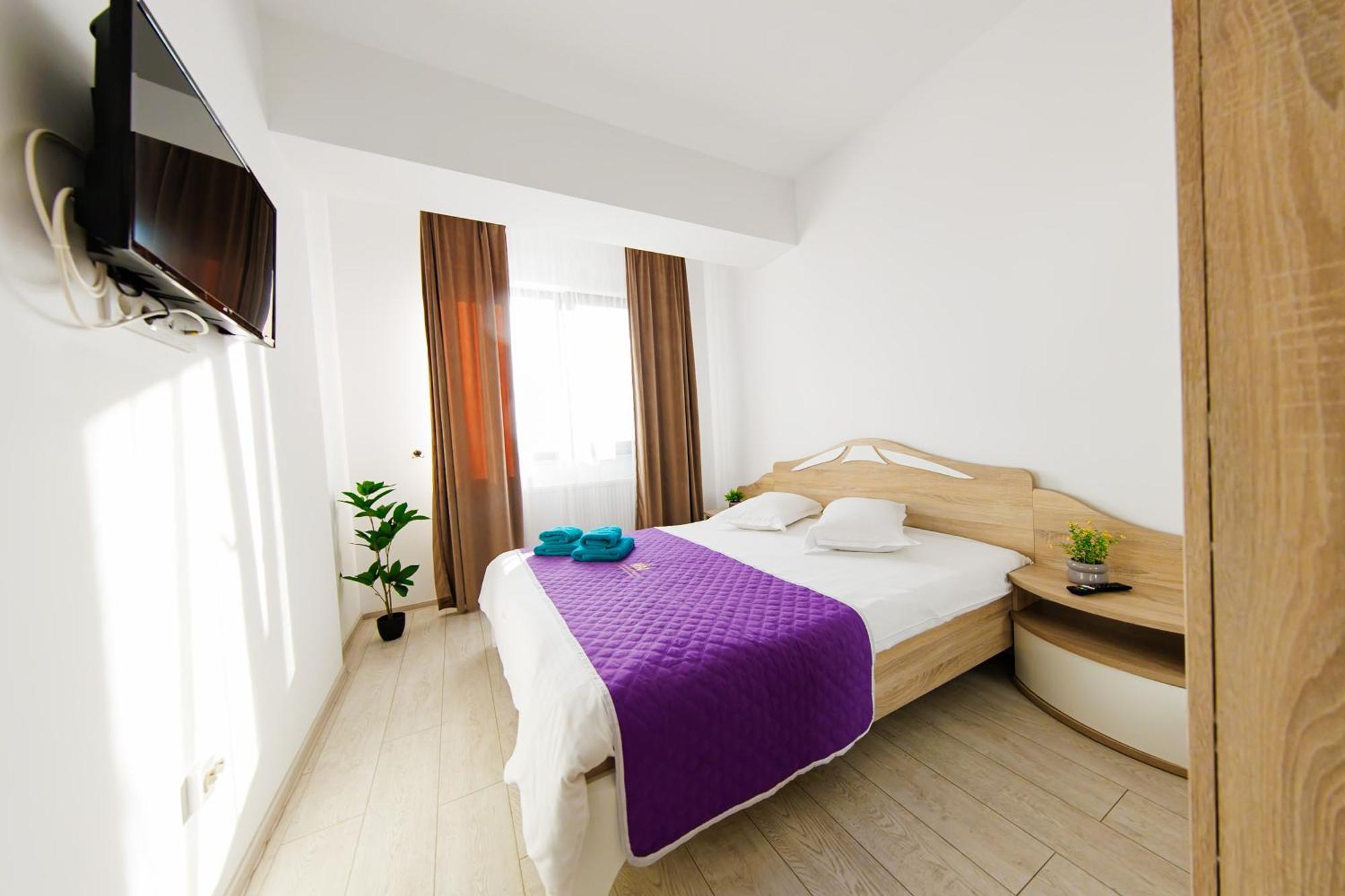 Luxury Lazar Towers Palas Mall Area Iasi Exteriör bild