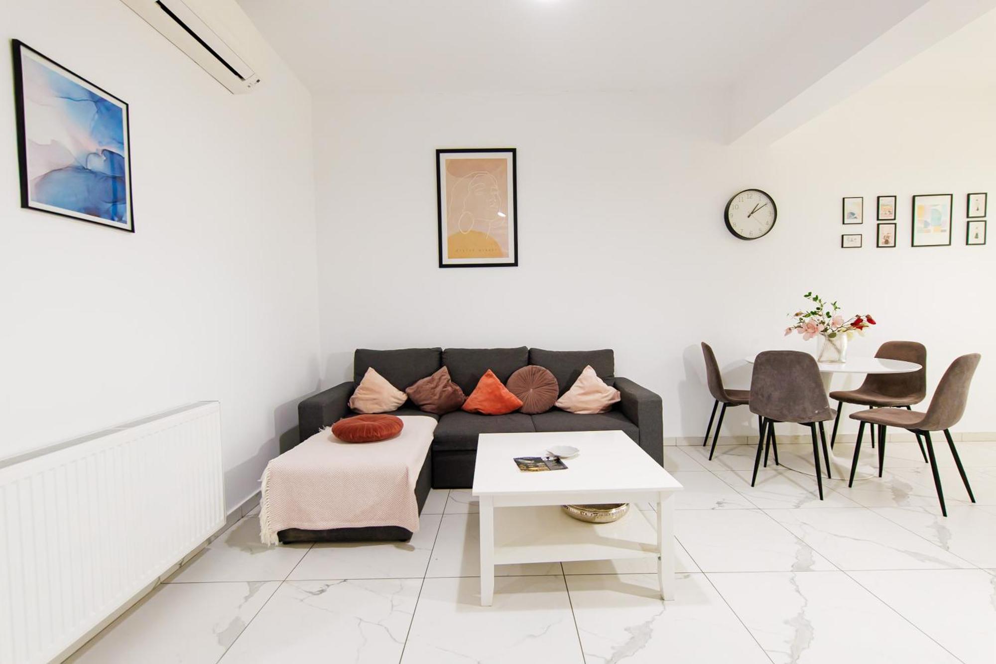 Luxury Lazar Towers Palas Mall Area Iasi Exteriör bild