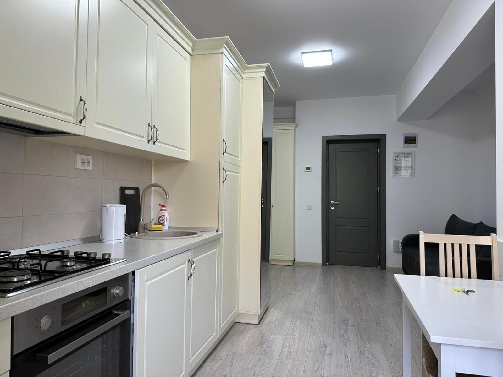 Luxury Lazar Towers Palas Mall Area Iasi Exteriör bild
