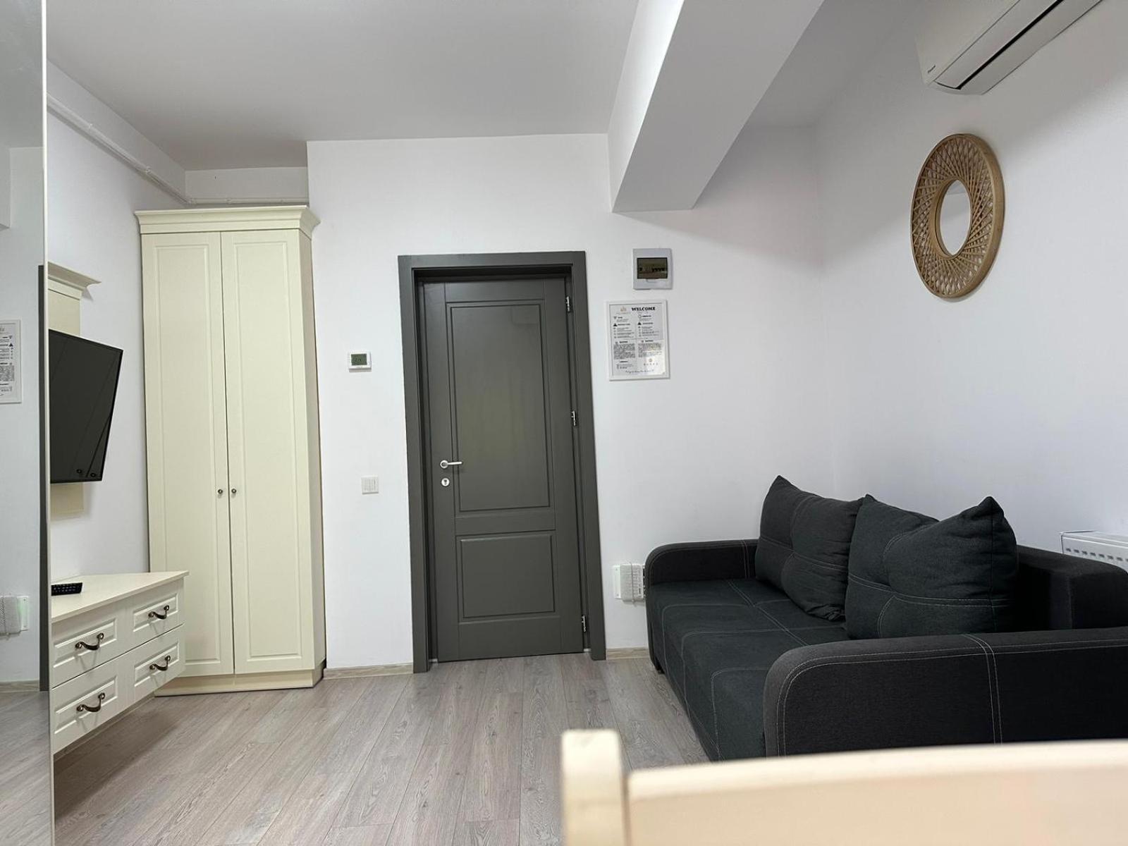 Luxury Lazar Towers Palas Mall Area Iasi Exteriör bild