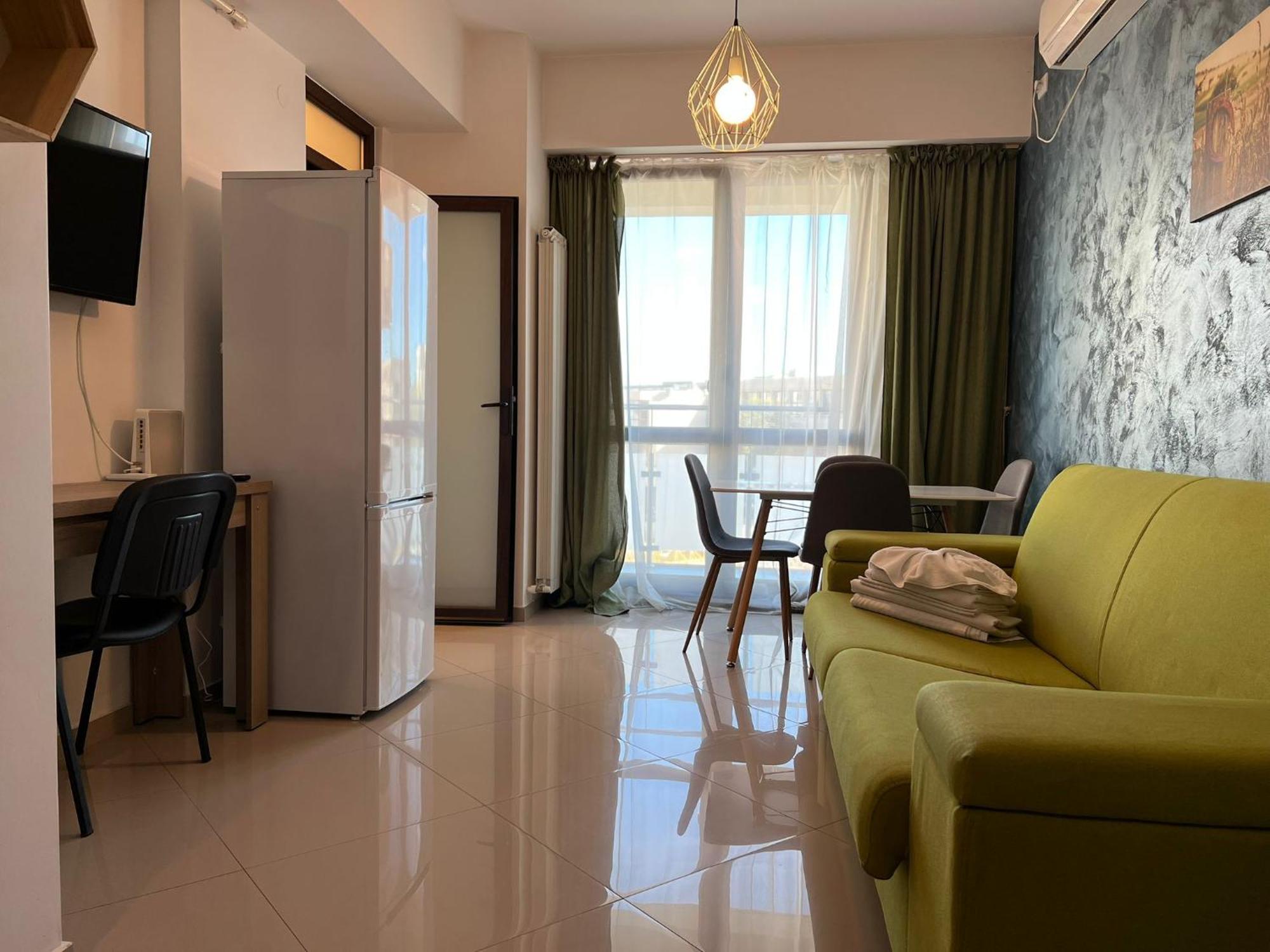 Luxury Lazar Towers Palas Mall Area Iasi Exteriör bild